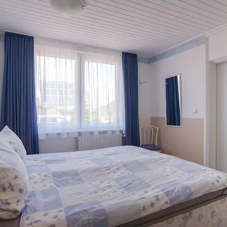 Ferienhaus Heidi Ferienwohnung Mowe Lejlighed *